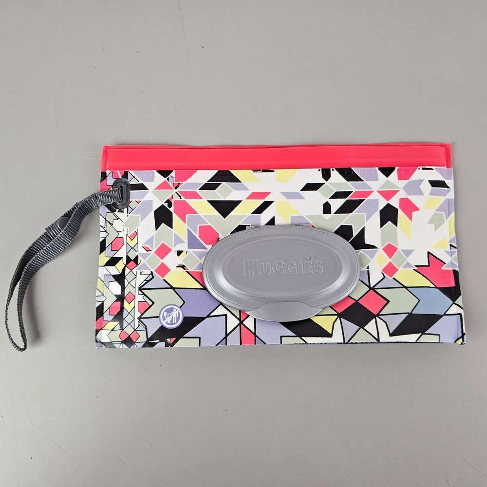 Huggies Clutch n Clean Refillable Baby Wipes Pouch Geometric Travel Case Pink